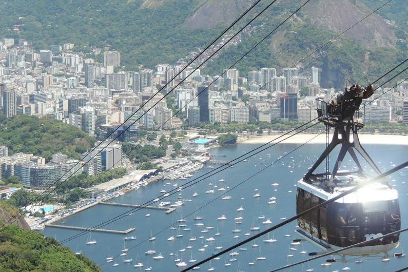 Christ the Redeemer, Sugar Loaf Mountain & Maracana by Train - Journey to Christ the Redeemer