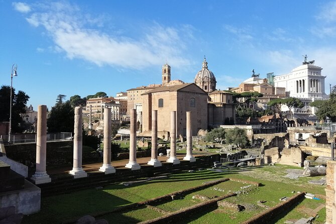 Colosseum Underground & Roman Forum: Exclusive Small Group Tour - Unique Experiences Offered