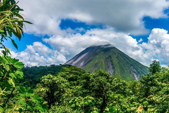 Combined Tour (Hanging Bridges, La Fortuna Waterfall, Arenal Volcano) - Pickup and Confirmation