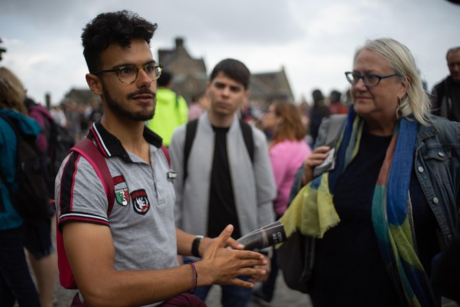 Edinburgh Castle PRIVATE TOUR With Ticket & Guide Included - Tour Accessibility Information