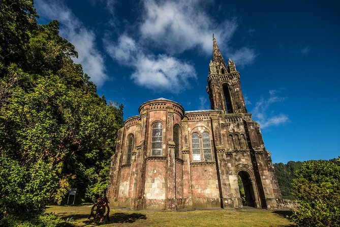 Explore Furnas by Van - Full Day Tour With Lunch and Thermal Baths - Inclusions and Amenities