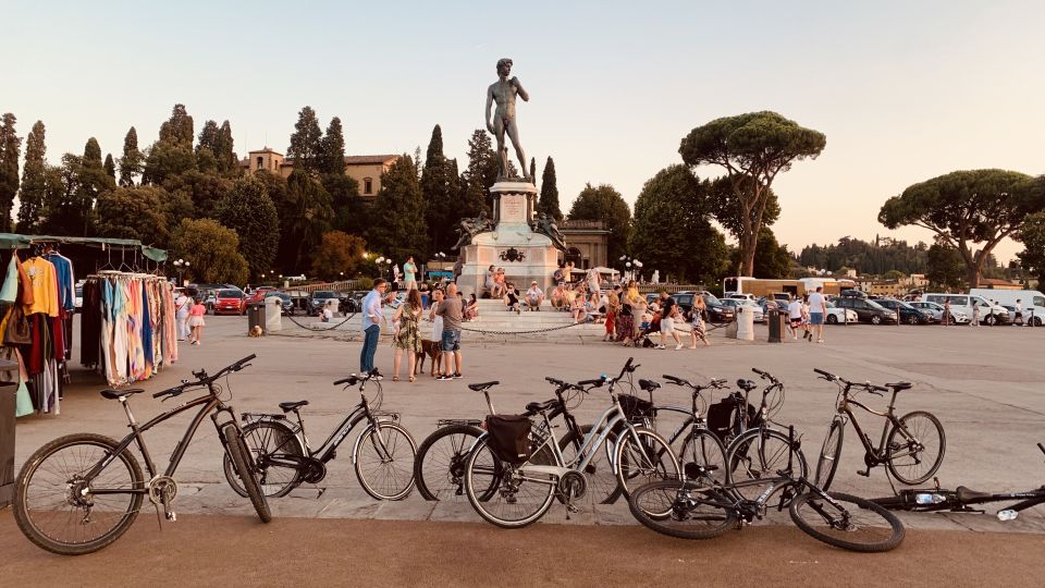 Florence: Guided Bike Tour With Piazzale Michelangelo - Itinerary Details