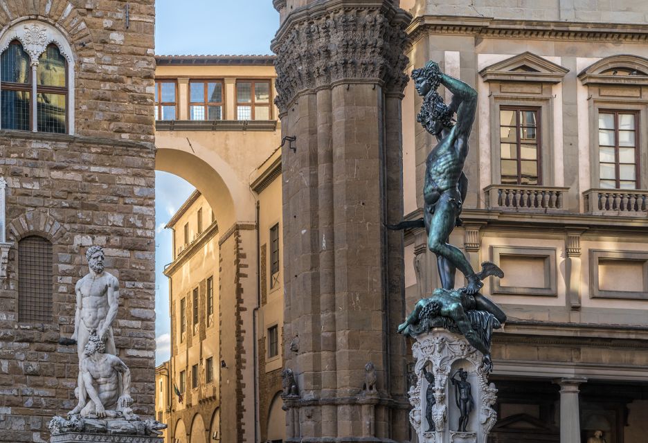 Florence: Piazza Della Signoria Childrens Walking Tour - Experience the Guided Tour