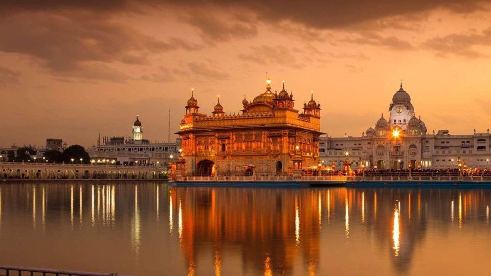 From Delhi: 2-Day Amritsar Golden Temple & Wagah Border Tour - Day 2 Itinerary Highlights