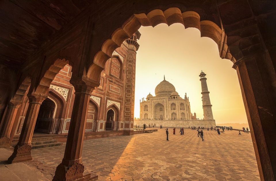 From Delhi & Agra: Skip-The-Line Taj Mahal Visit With Guide - Itinerary Highlights