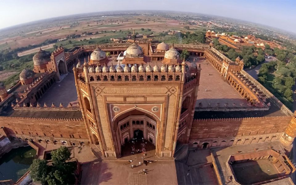 From Delhi: Famous Places Taj Mahal & Fatehpur Sikri Tour - Must-See Attractions