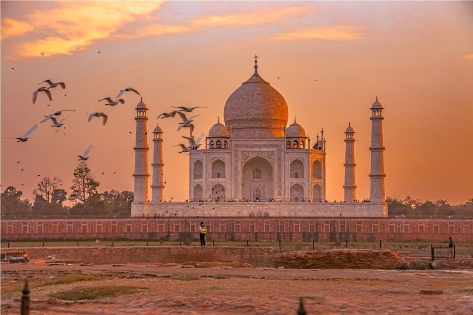 From Delhi: Overnight Agra City-Highlights Tour - Iconic Attractions in Agra