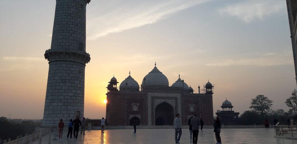 From Delhi To Agra & Taj Mahal Round Trip By Private Car - Highlights of Taj Mahal