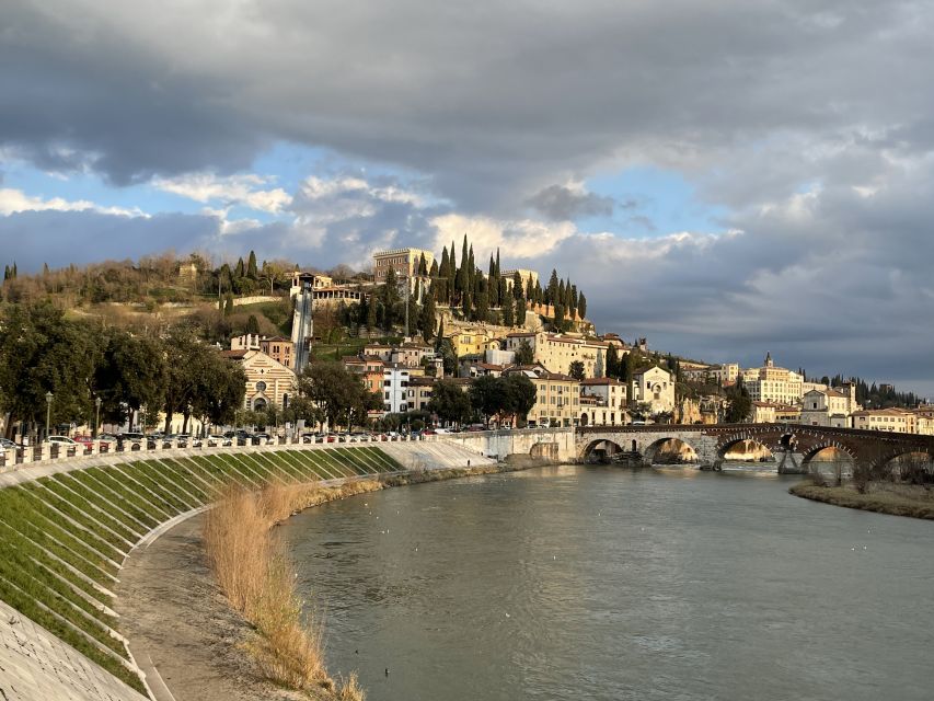 From Lake Garda: Verona Full-Day Bus Tour - Transportation Details