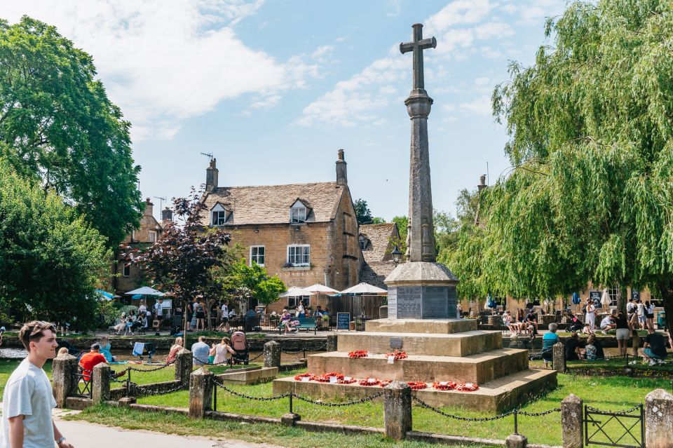 From London: Small Group Cotswolds Villages Tour - Transportation Details