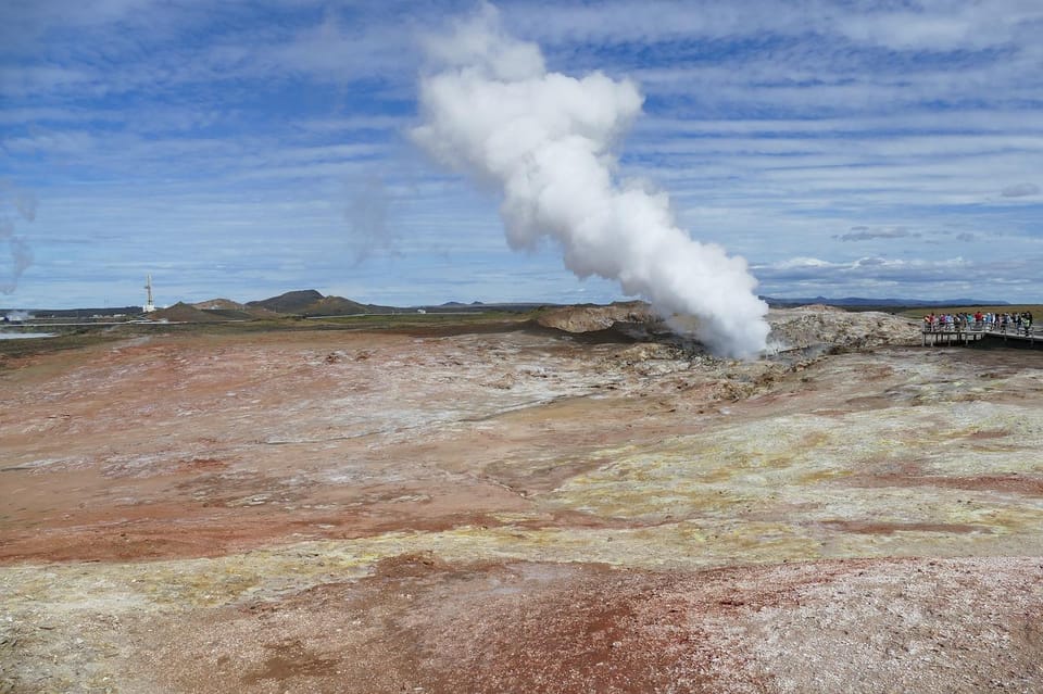 From Reykjavik: Volcanic Eruption Sites & Reykjanesbær Tour - Geological Exploration