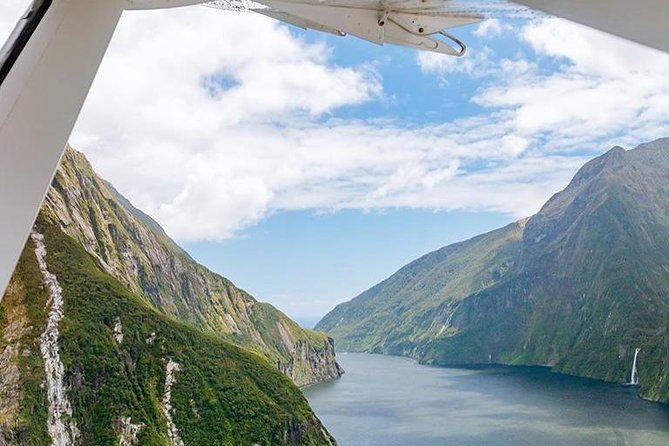 Full-Day Milford Sound Walk and Cruise Including Scenic Flights From Queenstown - Milford Sound Boat Cruise