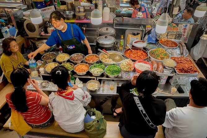 Full-Day Seoul Highlights Private Guided Tour - Pickup and Meeting Details