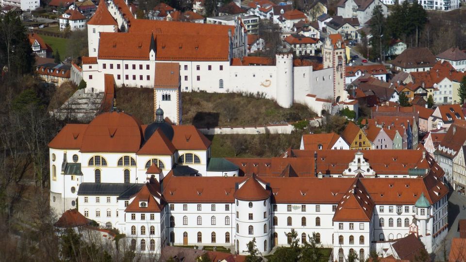 Füßen: Private Guided Walking Tour - Prince-Bishop Residency