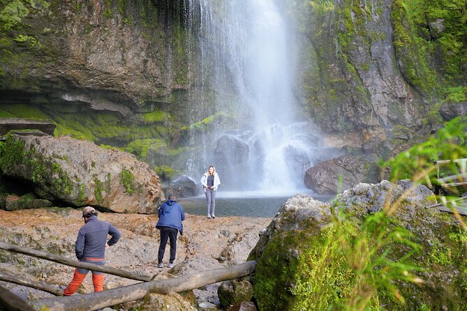 Giron Waterfall and Busa Lake - Visitor Reviews and Experiences