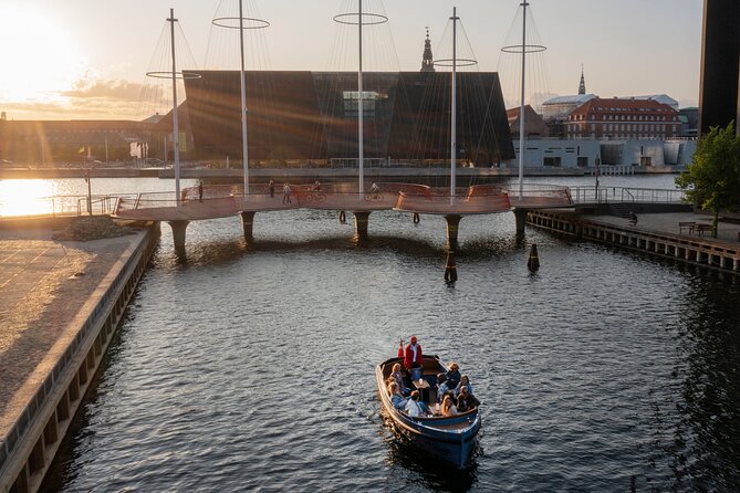 Guided Canal Tour in Copenhagen by Electric Boat - Accessibility Considerations