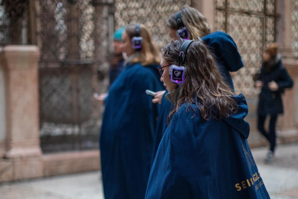 Guided Tour in the Center of Verona Accompanied by an Angel - Unique Experience