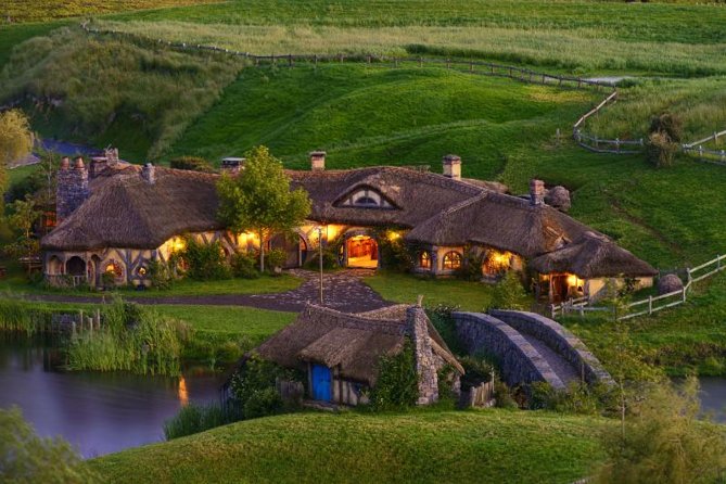 Hobbiton Movie Set Small Group Fully Guided Day Tour From Auckland - Inclusions and Exclusions