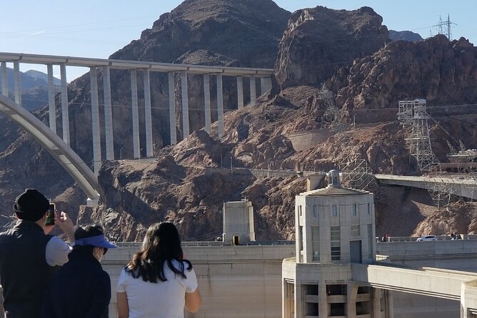 Hoover Dam Tour by Luxury SUV - Accessibility Features