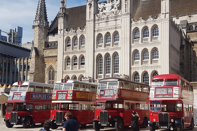 Immersive Treasure Hunt Adventure - City of Londons Secrets - Refreshments and Pub Breaks