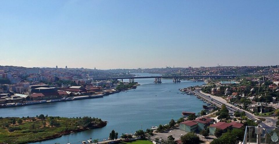 Istanbul City Tour With Dolmabahce Palace & Bosphorus Cruise - Bosphorus Cruise Experience