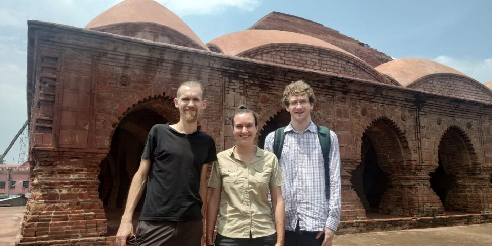 Kolkata: Bishnupur Terracotta Temples Day Trip With Weavers - Terracotta Temples Exploration