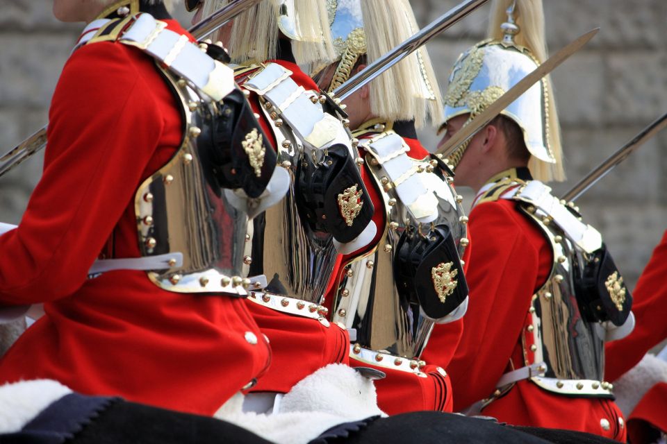 London: Buckingham Palace Entry Ticket & Royal Walking Tour - Meeting Point Details