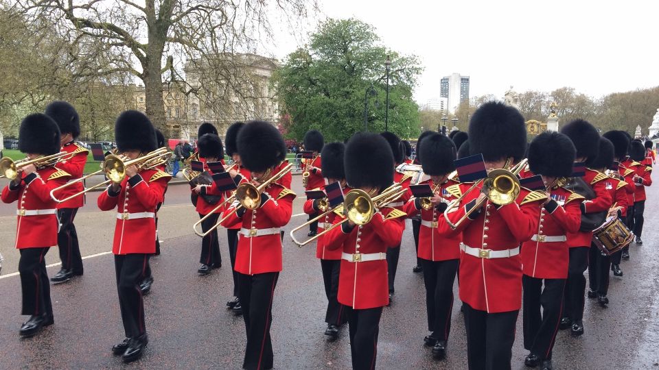 London: Customizable Walking Tour With Private Guide - Changing of the Guards