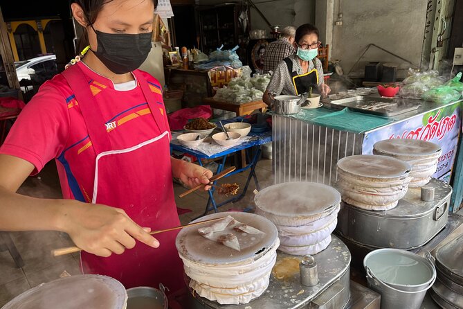 Michelin Guided Street Food Tour in Chiangmai: Thai Food Tour - Pickup and Meeting Point