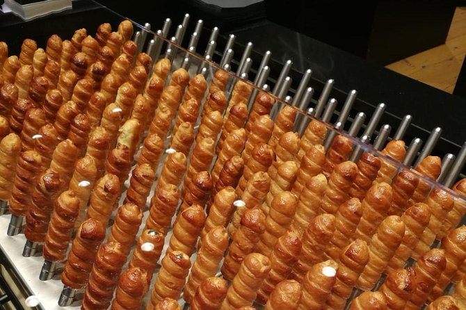 Milan Patisserie Tour - Do Eat Better Experience - Group Size and Accessibility