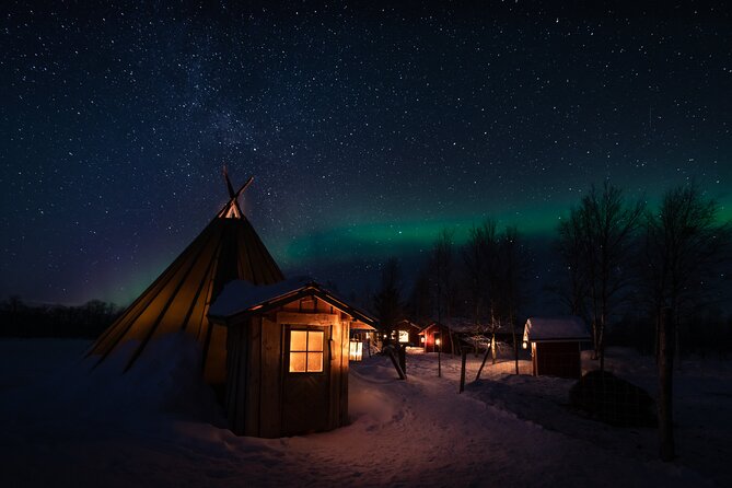 Northern Lights Tour to Lake Inari From Ivalo, Reindeers & Dinner - Dining Under the Stars