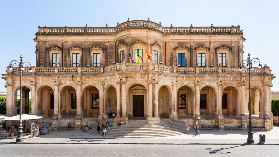 Noto: Among the Streets of Baroque Pride - Architectural Wonders of Noto