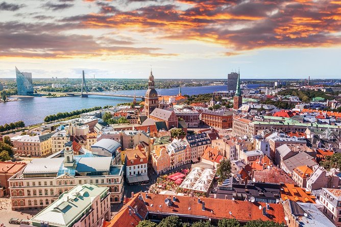 Old Town Walking Tour of Riga - Experience the Atmosphere