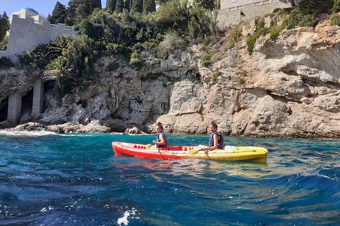 Old Town Walls to Betina Cave Beach Kayak Tour - Booking and Cancellation Policy