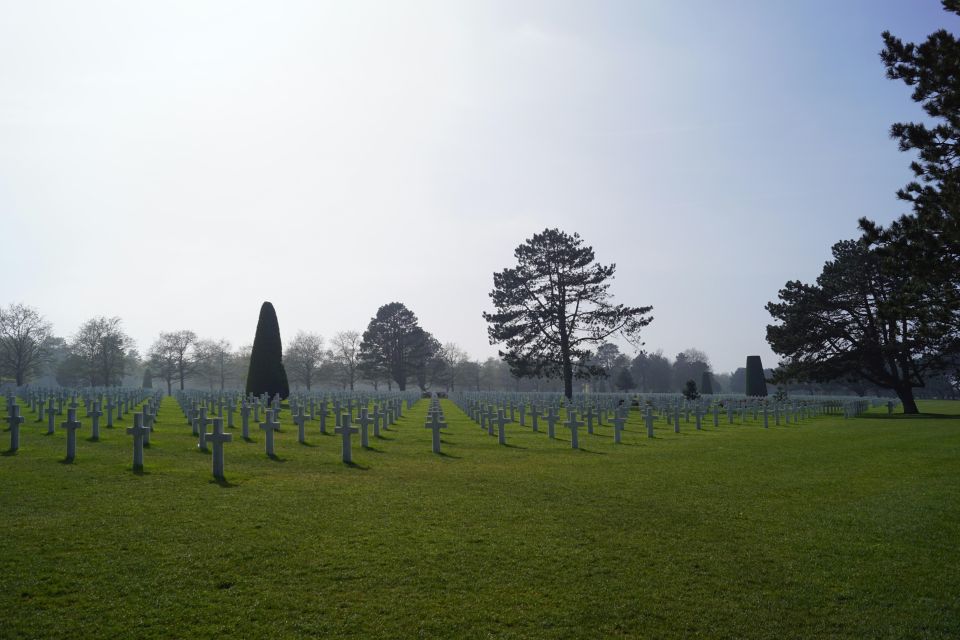 Omaha Beach and Colleville Cemetery Private Walking Tour - Experience Details