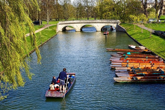 Oxford & Cambridge Universities Tour With Christ Church Entry - Cambridge Experience