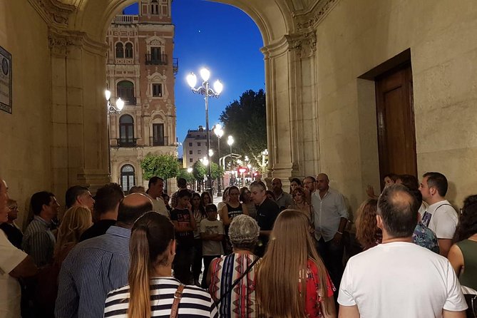 Paranormal Seville Tour in Spanish - Accessibility and Age Requirements