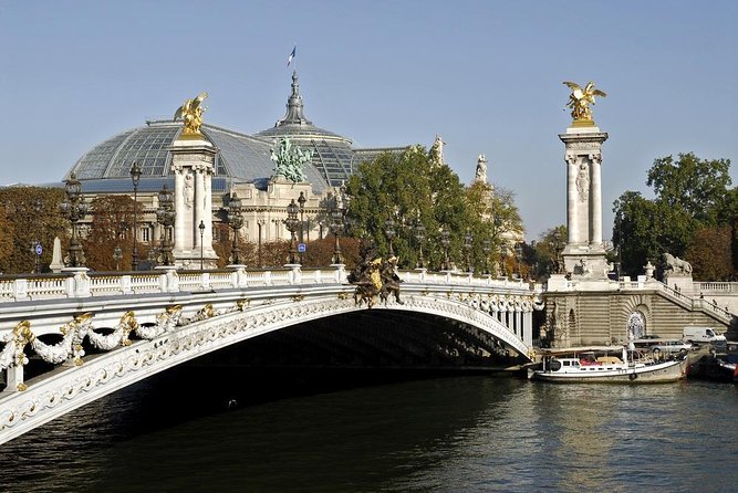 Paris Capitaine Fracasse 3 Course Seine River Dinner Cruise - Cruise Itinerary and Schedule