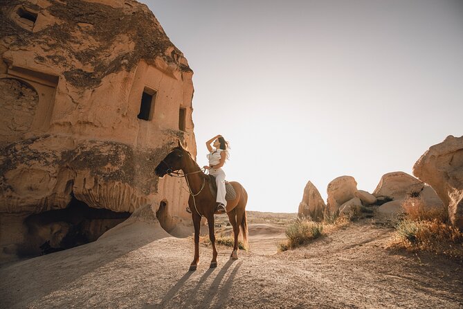Photoshoot in Cappadocia With Free Flying Dress - Transportation Details