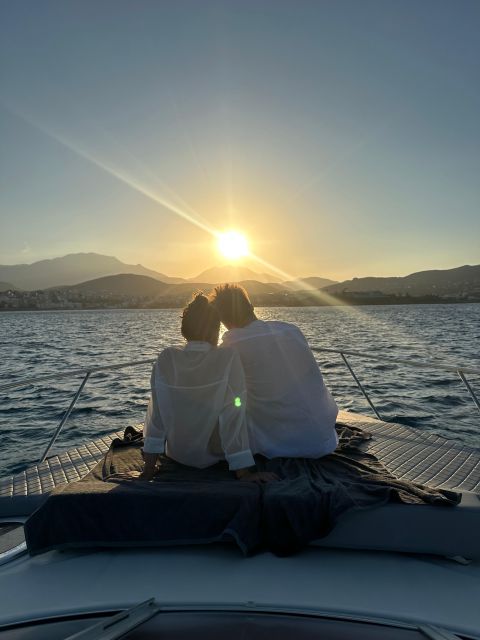 Romantic Sunset Cruise - Private VIP Yacht 34 Excursion - Onboard Amenities