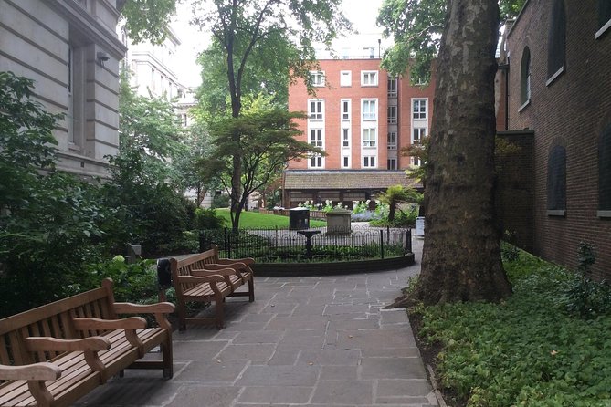 Secret Gardens of the City of London Private Tour - Logistics and Accessibility