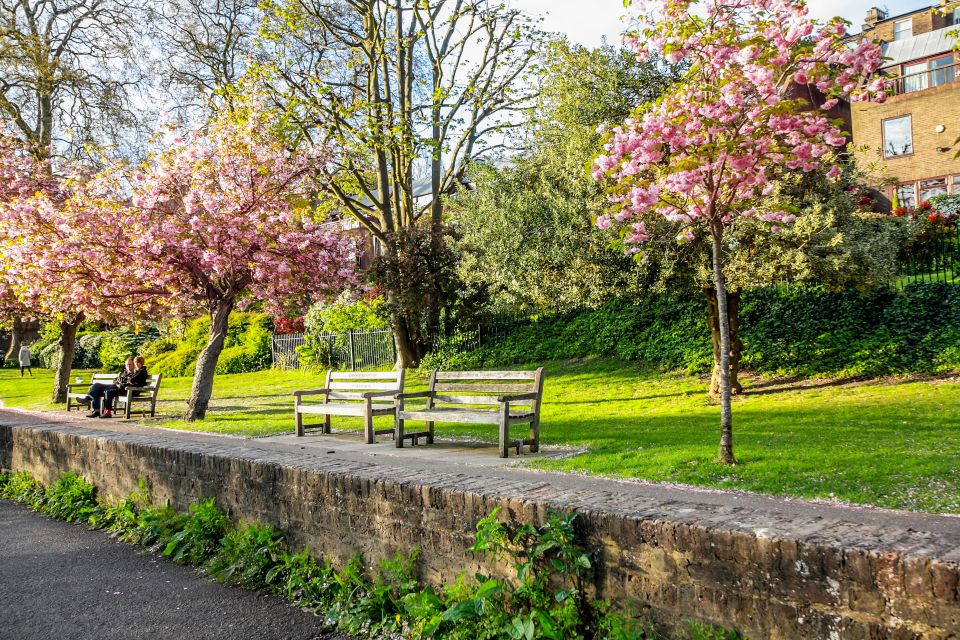 Skip-The-Line Hampton Court Palace From London by Car - Transportation Details