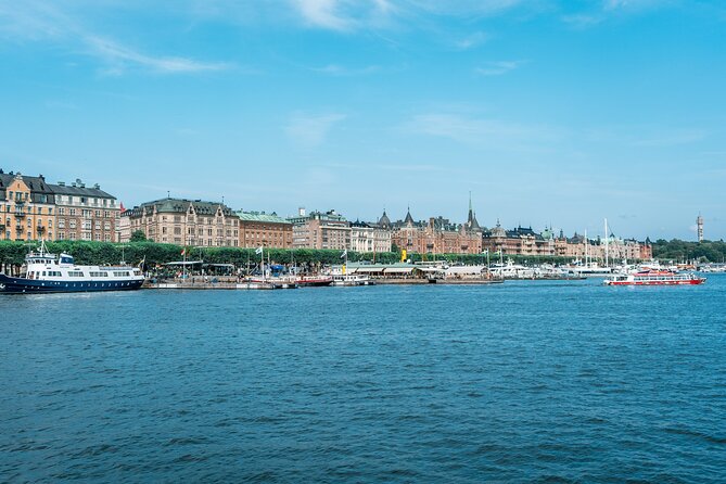 Stockholms Old Town & Vasa Museum Private Walking Tour - Meeting Point and Departure