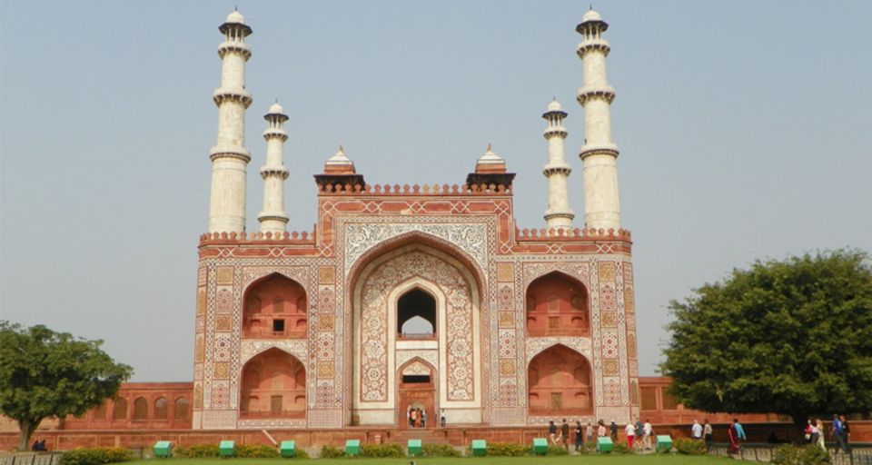 Taj Mahal, Great Akbar Tomb & Agra Overnight Tour From Delhi - Day 1 Highlights