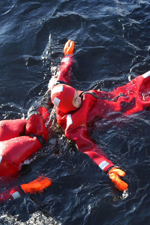 Tromsø: Ice Swimming in Survival Suit - Itinerary of the Experience