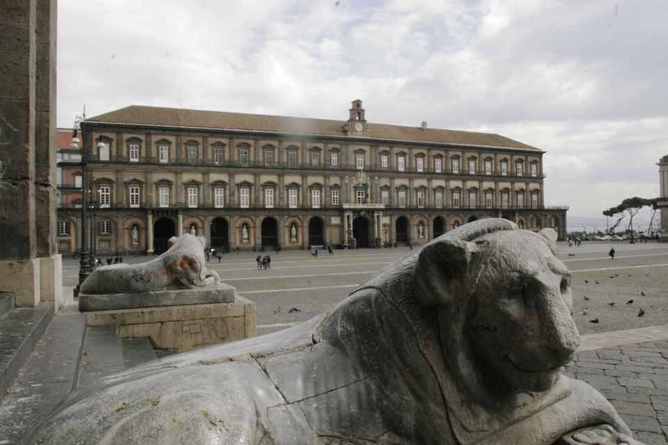 Walking Tour of the Royal Naples - Key Historical Sites