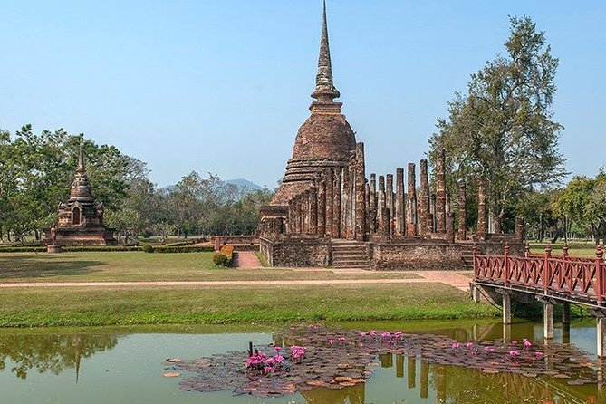 1 Day Sukhothai Historical Park From Chiang Mai Private Tour - Exploring the Park by Bike