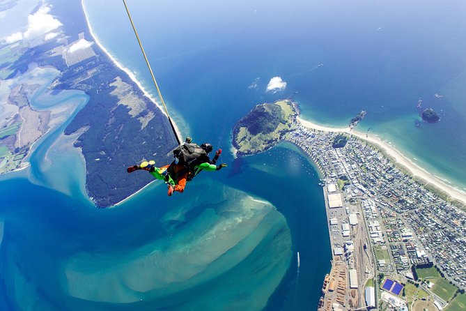 15,000ft Tandem Skydive in Bay of Plenty - Inclusions and What to Expect