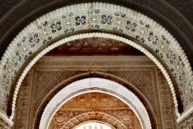 Alhambra Private Tour: Nasrid Palaces and Generalife - Traveler Reviews
