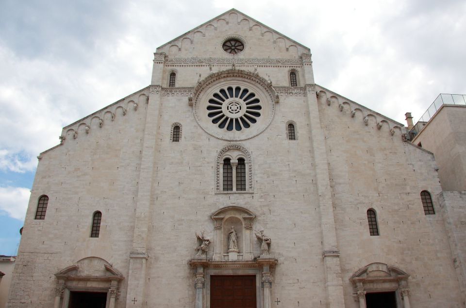 Bari: Guided Walking Tour - Inclusions